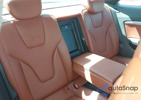 2010 Audi S5 4.2 Premium Plus z USA, uszkodzony, nr VIN WAUVVAFR2AA044190